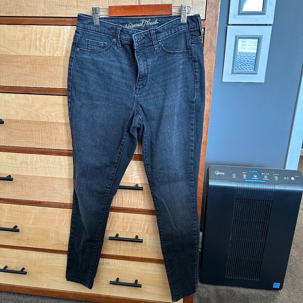 Universal Thread, Black High Rise Jegging
